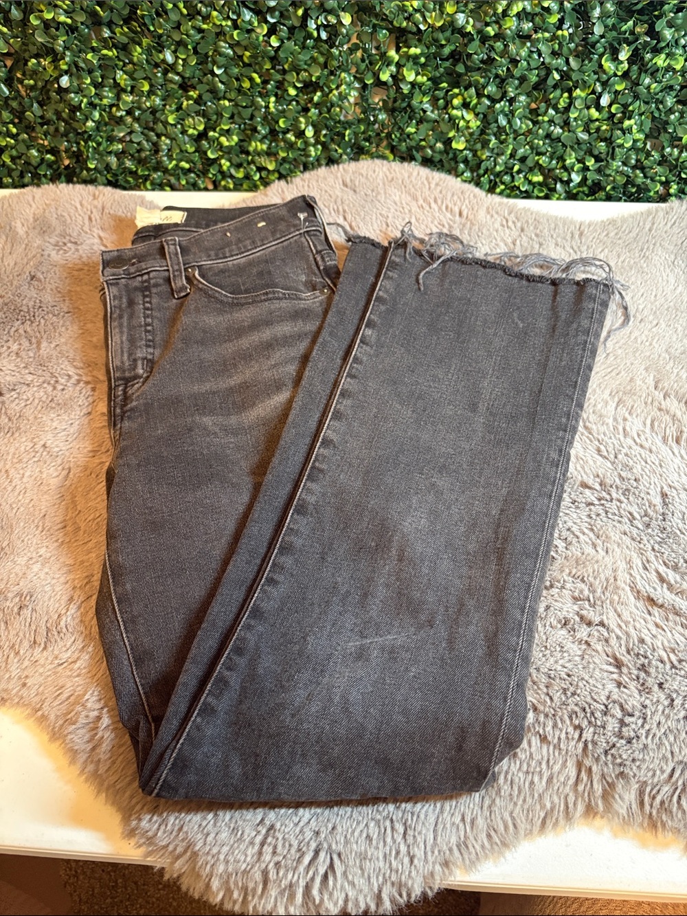 Madewell Faded Black Mid Rise Kick Out Jeans Size 25